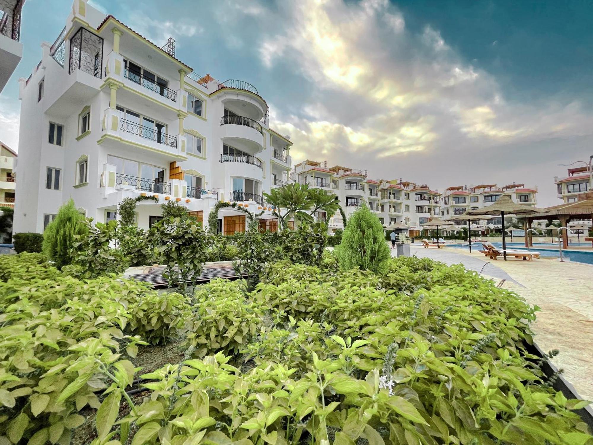 Sharm Hills Aqua Park Resort Экстерьер фото