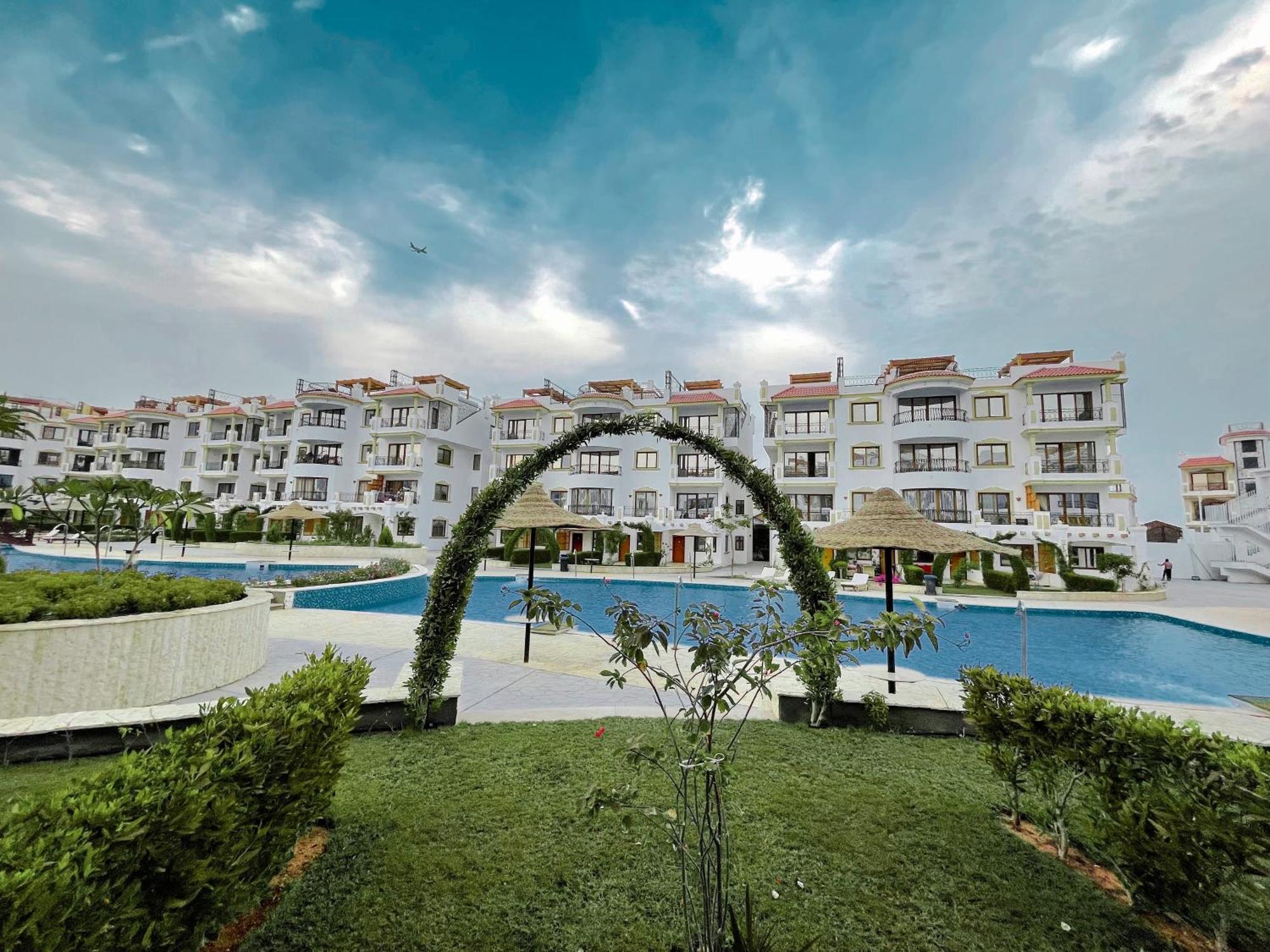 Sharm Hills Aqua Park Resort Экстерьер фото